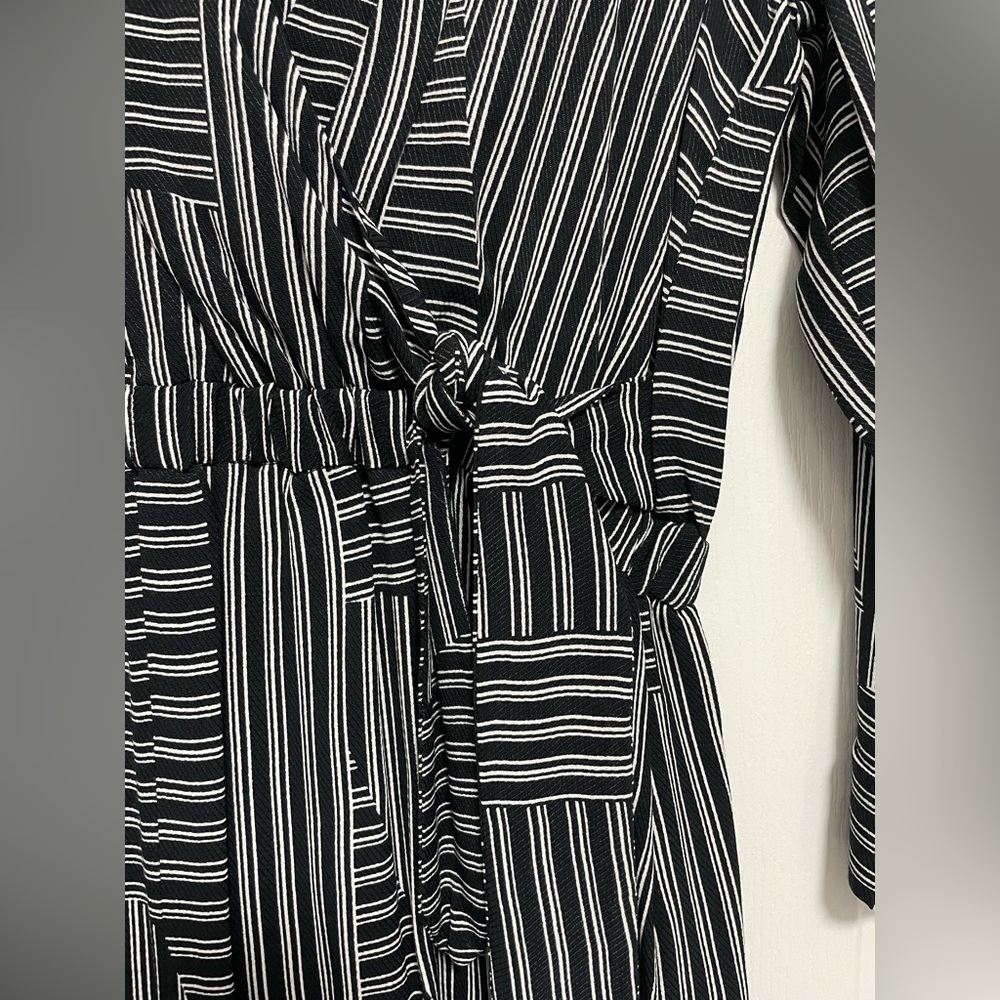 Romper - Picture 3 of 5